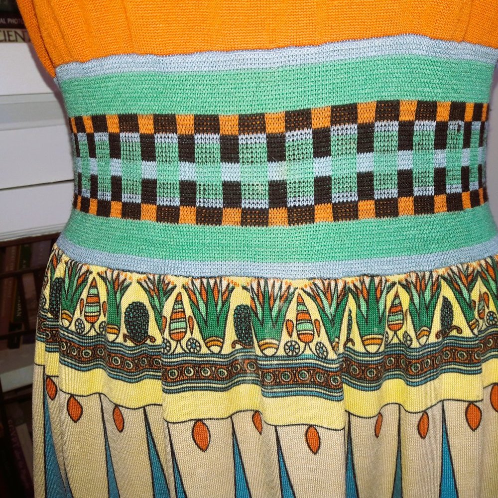 RARE Vintage 1960s-1970s Women's Egyptian Revival Merino Wool Dress by Goldworm - Picture 6 of 9